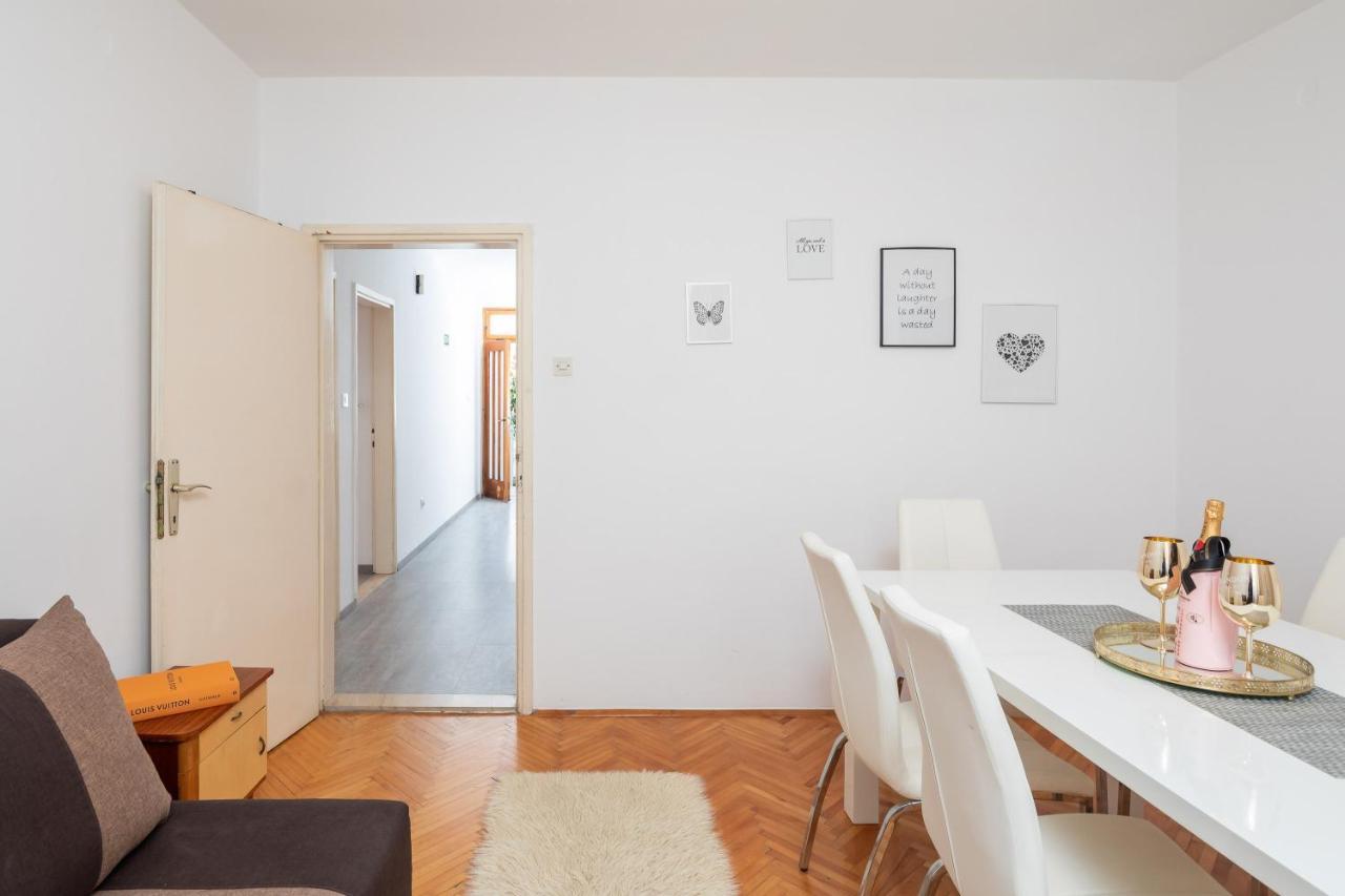 Seaside Apartment Blue Dugi Rat Luaran gambar
