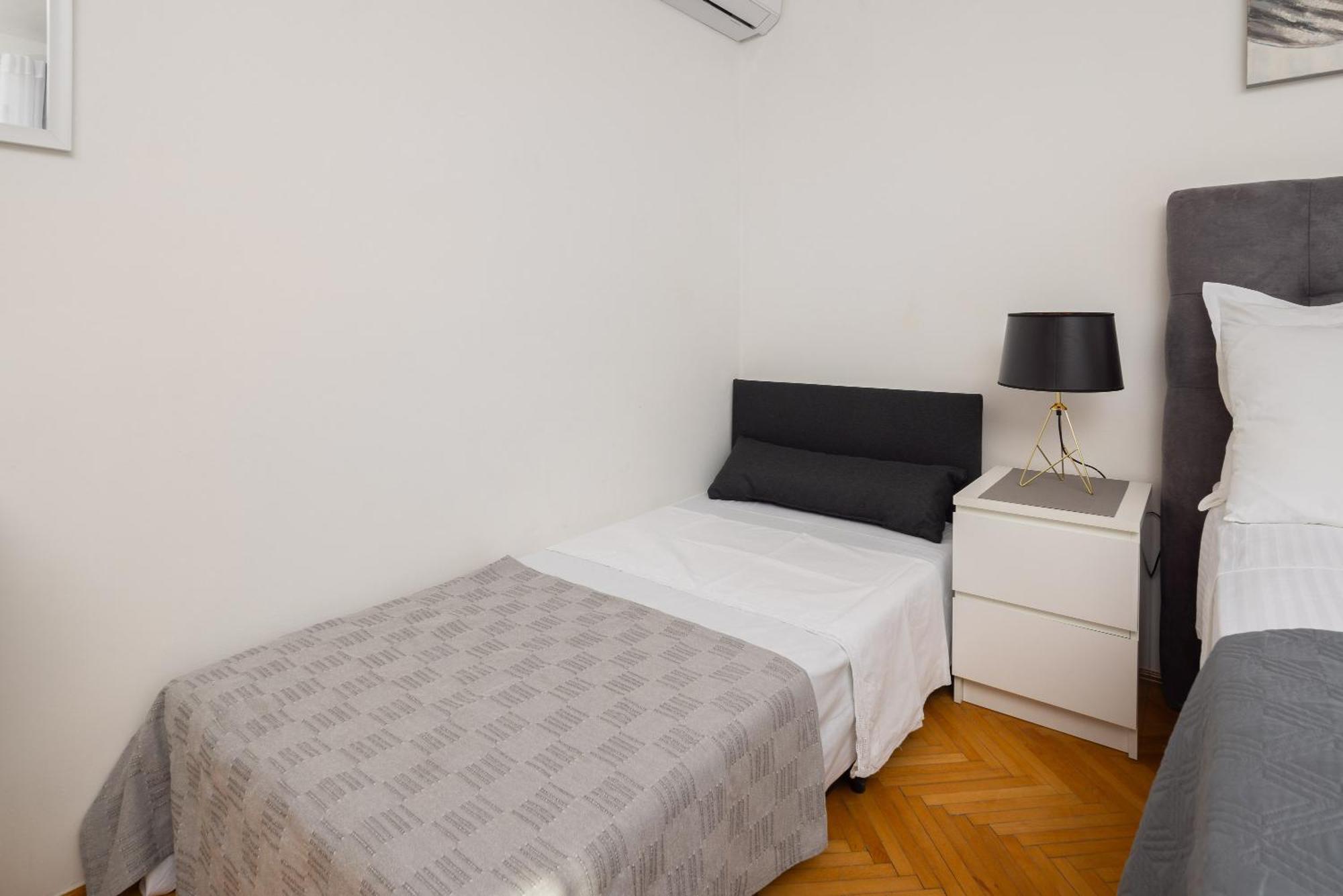Seaside Apartment Blue Dugi Rat Luaran gambar